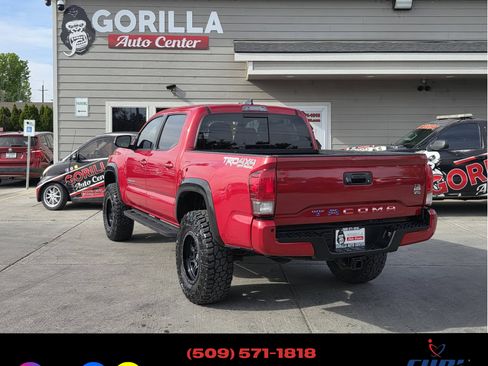 Used 2017 Toyota Tacoma 4x4 Double Cab image 5