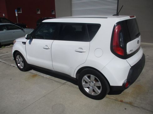 Used 2014 Kia Soul image 3
