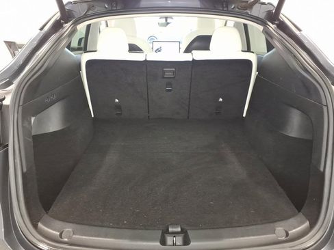 Used 2021 Tesla Model Y Long Range image 23