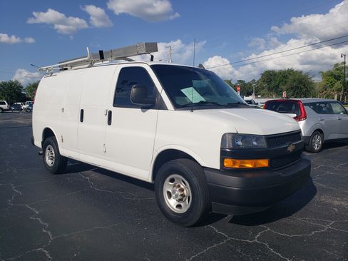 Used 2020 Chevrolet Express 2500 image 9