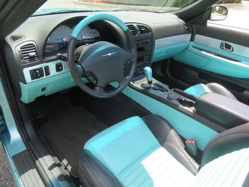 Used 2002 Ford Thunderbird UNAVAIL RWD image 22