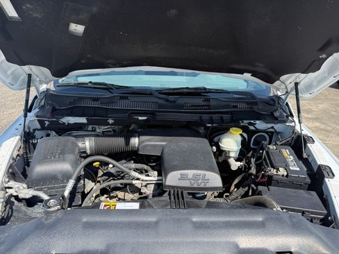 Used 2017 RAM 1500 4x4 Regular Cab Tradesman image 18