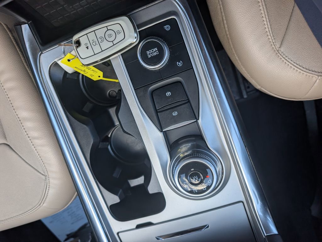 Used 2020 Ford Explorer AWD Limited image 17