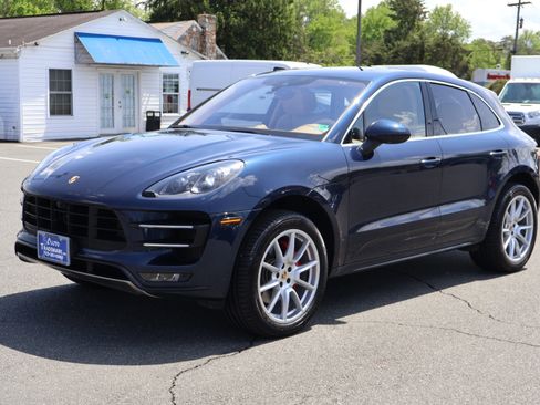 Used 2016 Porsche Macan Turbo image 4