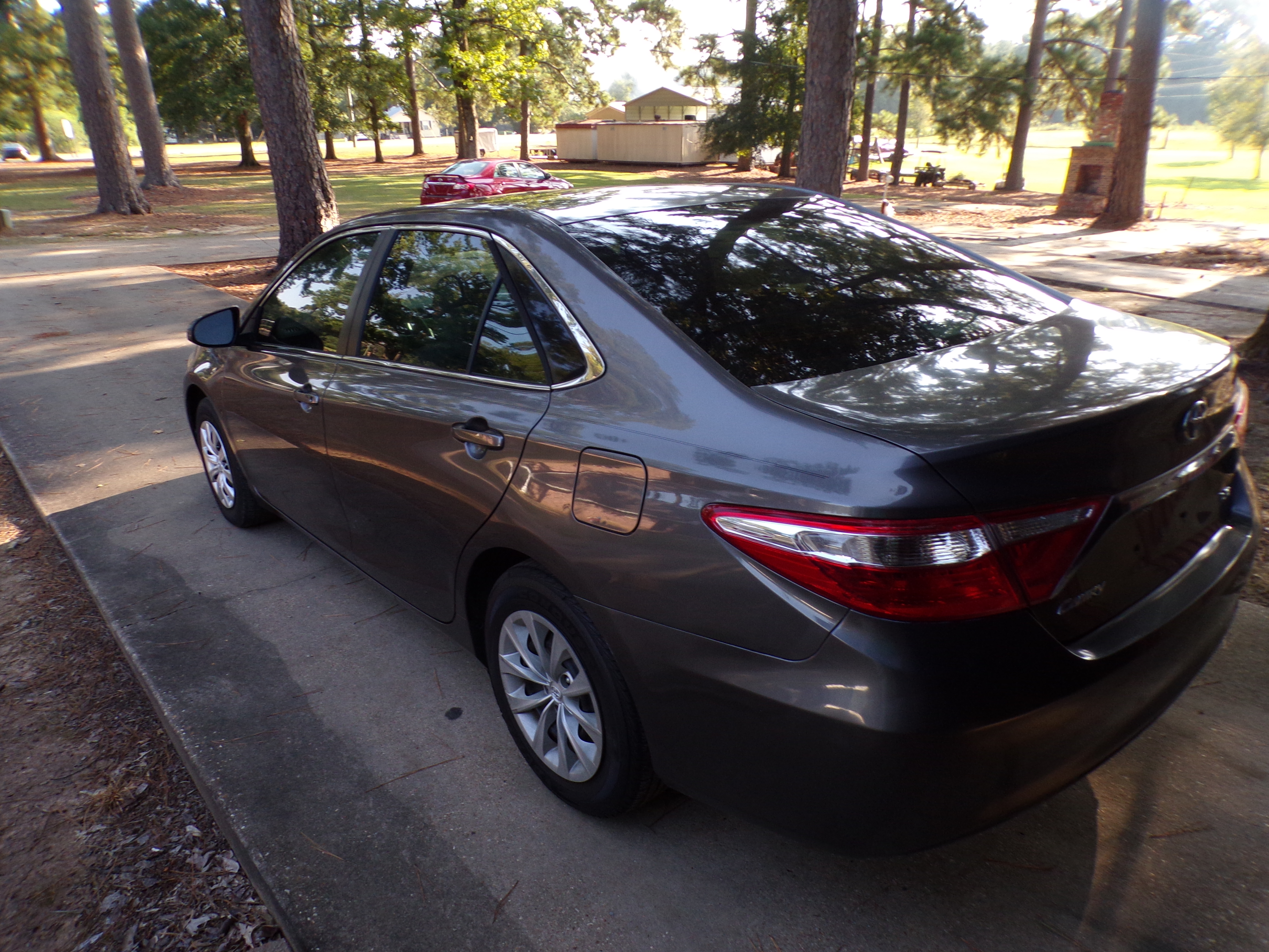 Used 2017 Toyota Camry LE Sedan 4D FWD image 7