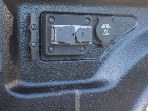 Used 2023 RAM 3500 Limited image 14