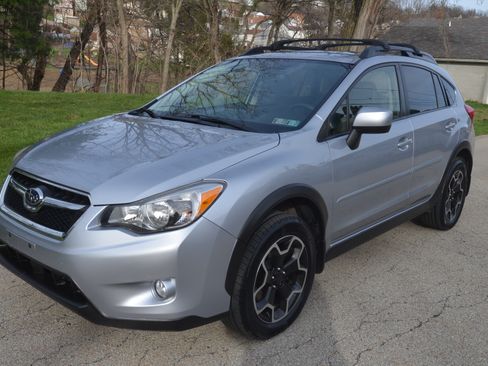 Used 2013 Subaru XV Crosstrek 2.0i Limited image 2
