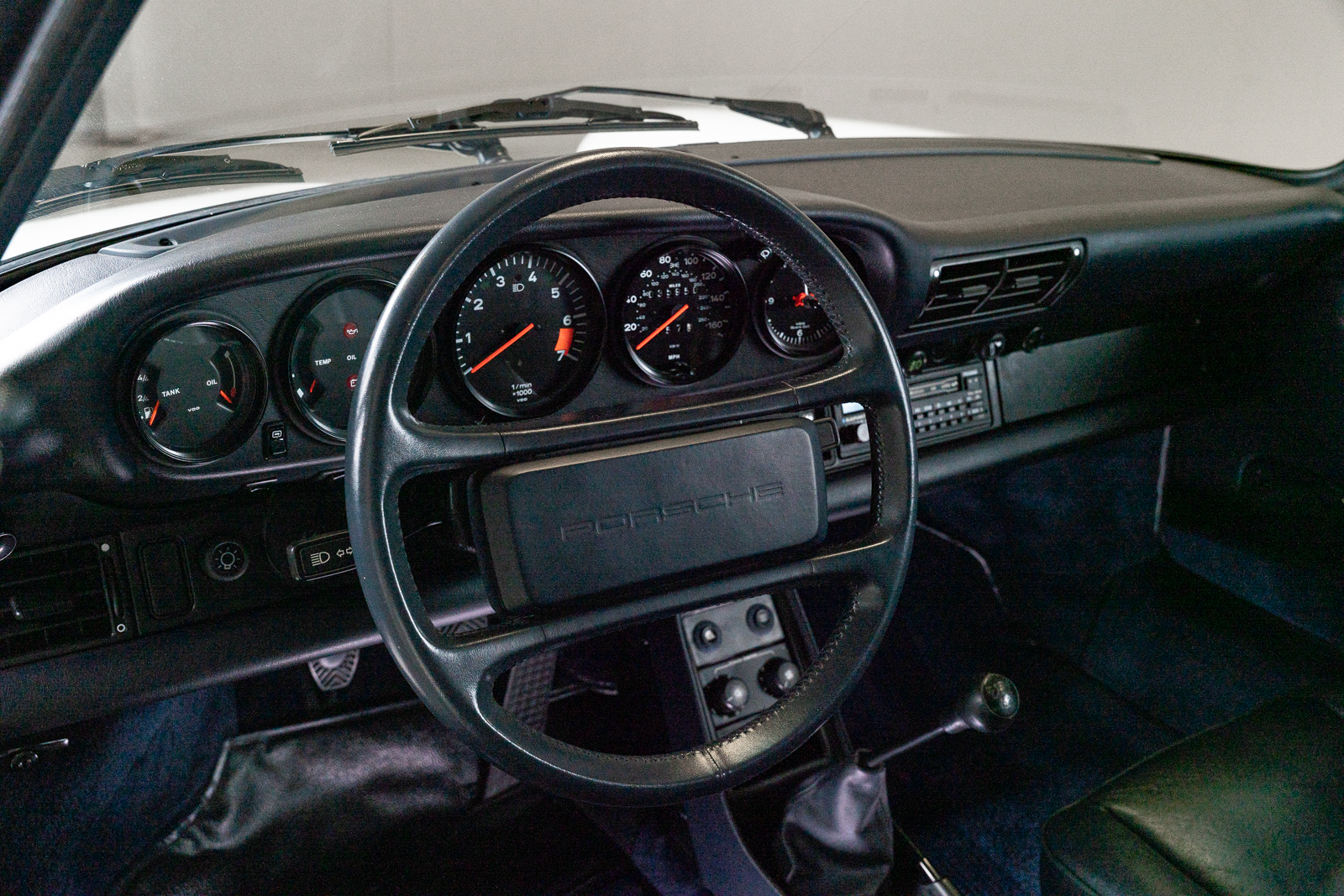 Used 1987 Porsche 911 Carrera Coupe RWD image 57