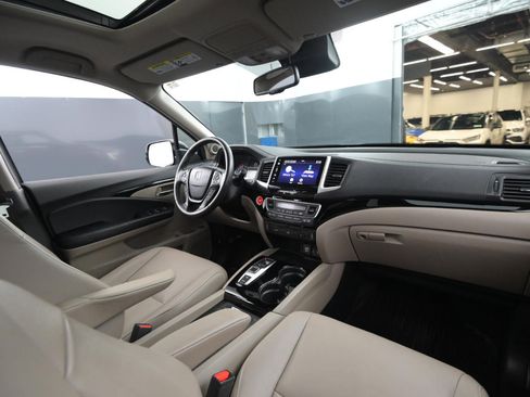 Used 2016 Honda Pilot Touring image 51