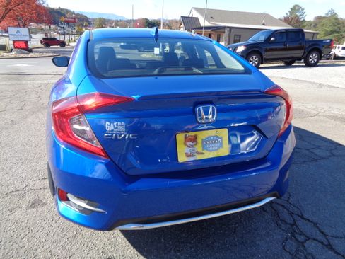 Used 2021 Honda Civic EX-L image 10