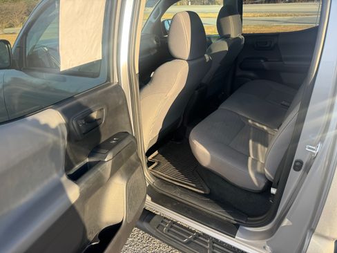 Used 2021 Toyota Tacoma SR5 image 13