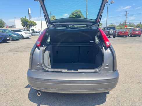 Used 2005 Ford Focus ZX3 Hatchback FWD image 20