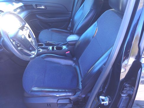 Used 2016 Chevrolet Malibu LT image 7