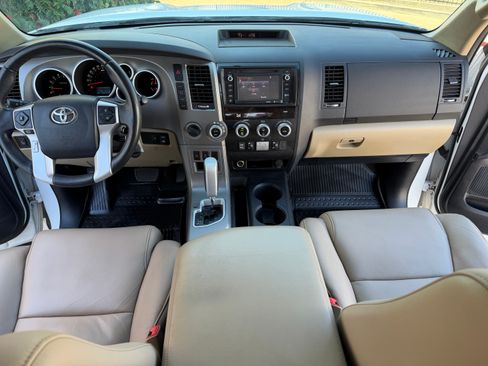 Used 2016 Toyota Sequoia Limited image 35