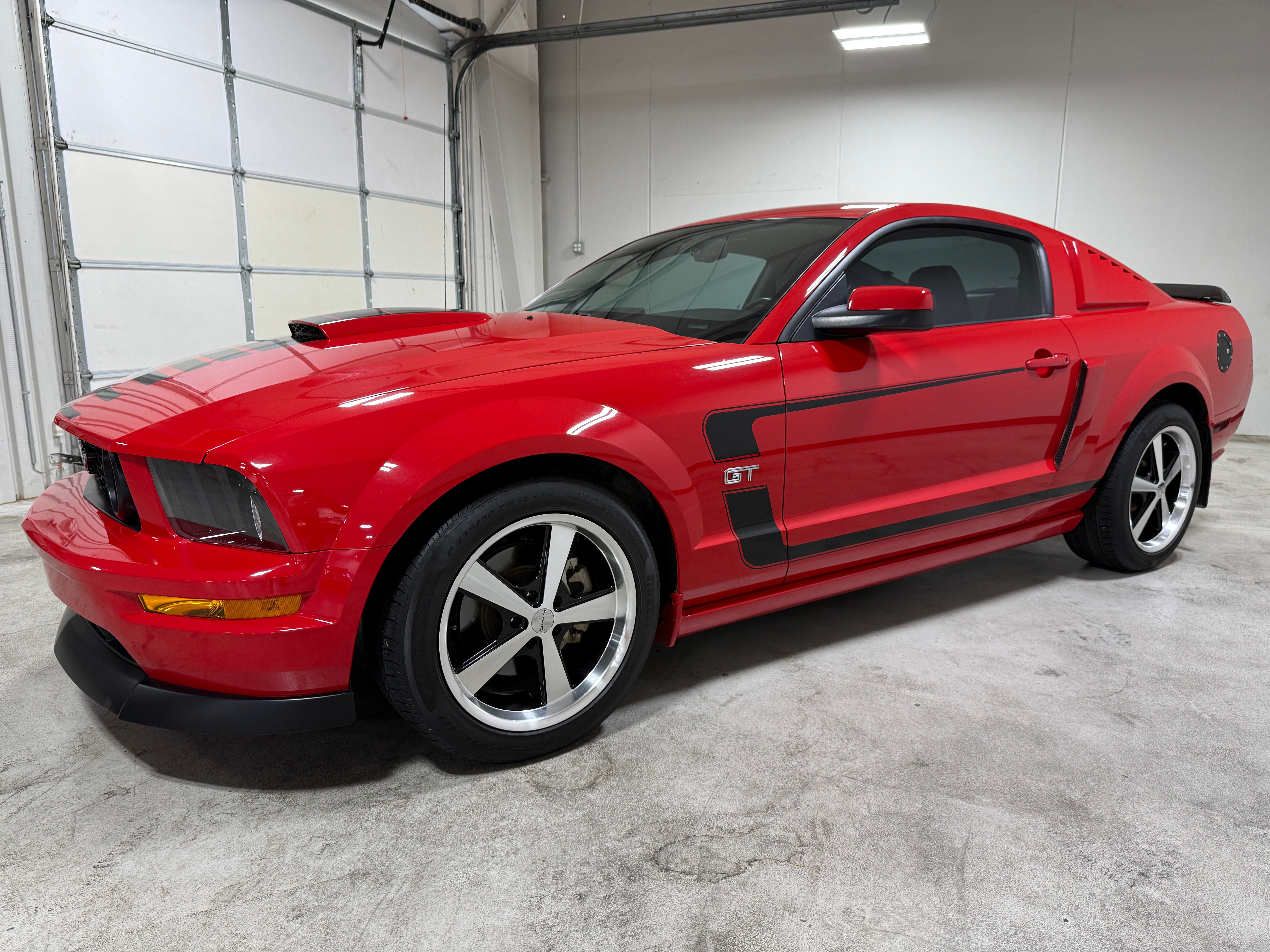 Used 2007 Ford Mustang GT Deluxe RWD image 10