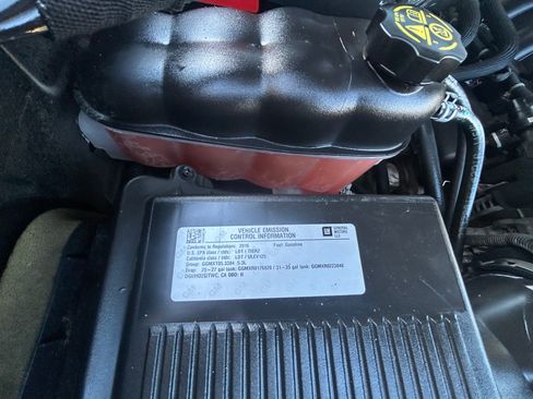 Used 2016 Chevrolet Silverado 1500 High Country image 15