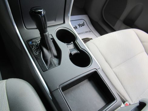 Used 2015 Toyota Camry LE FWD image 13