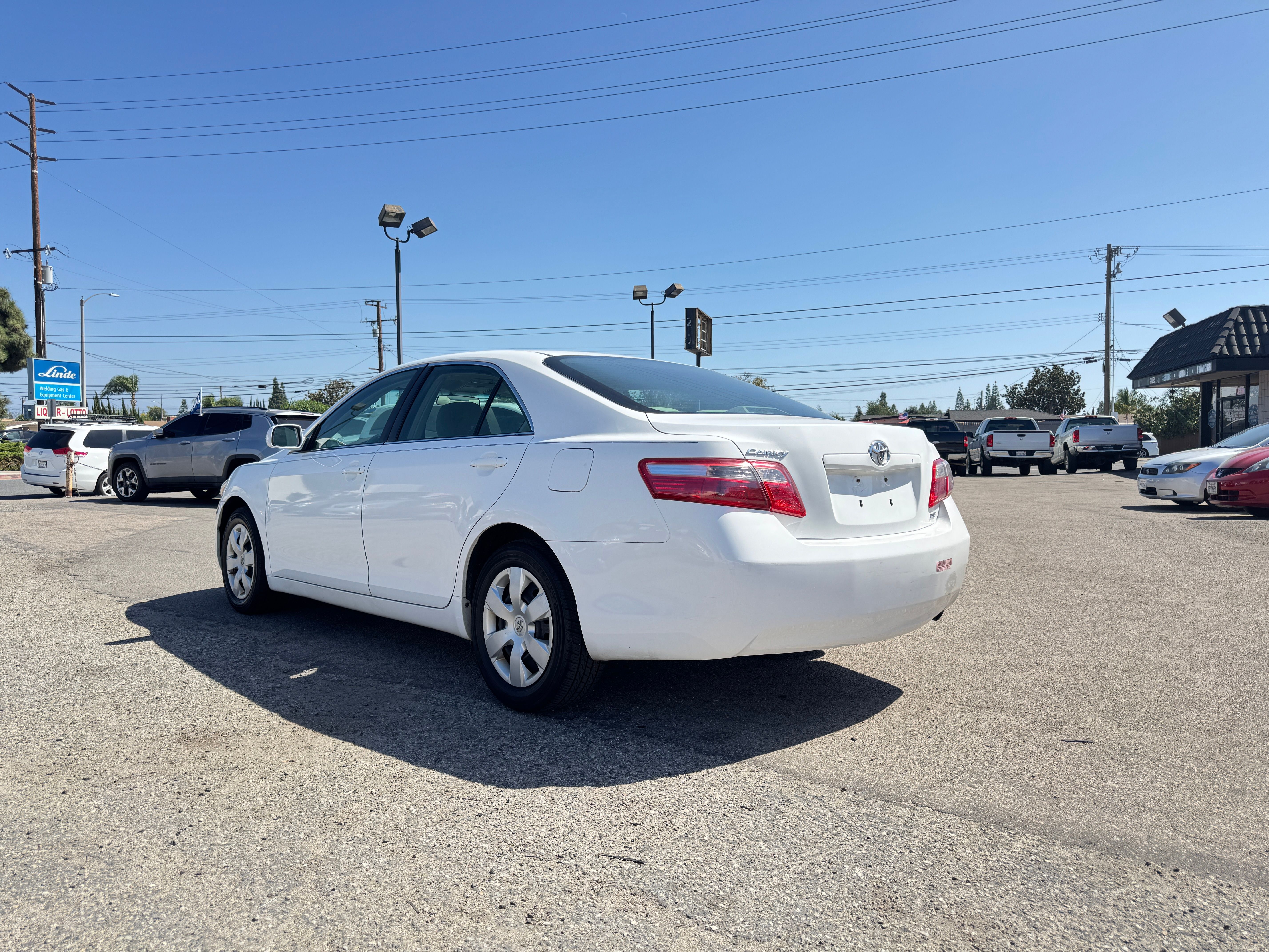 Used 2008 Toyota Camry LE FWD image 6