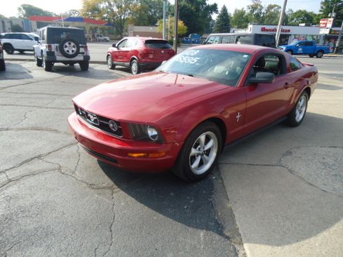 Used 2008 Ford Mustang image 16