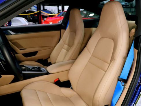 Used 2024 Porsche 911 Carrera 4S image 29