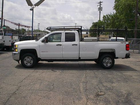 Used 2019 Chevrolet Silverado 2500 W/T AWD/4WD image 9