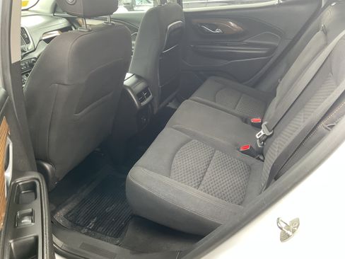 Used 2018 GMC Terrain AWD SLE image 12