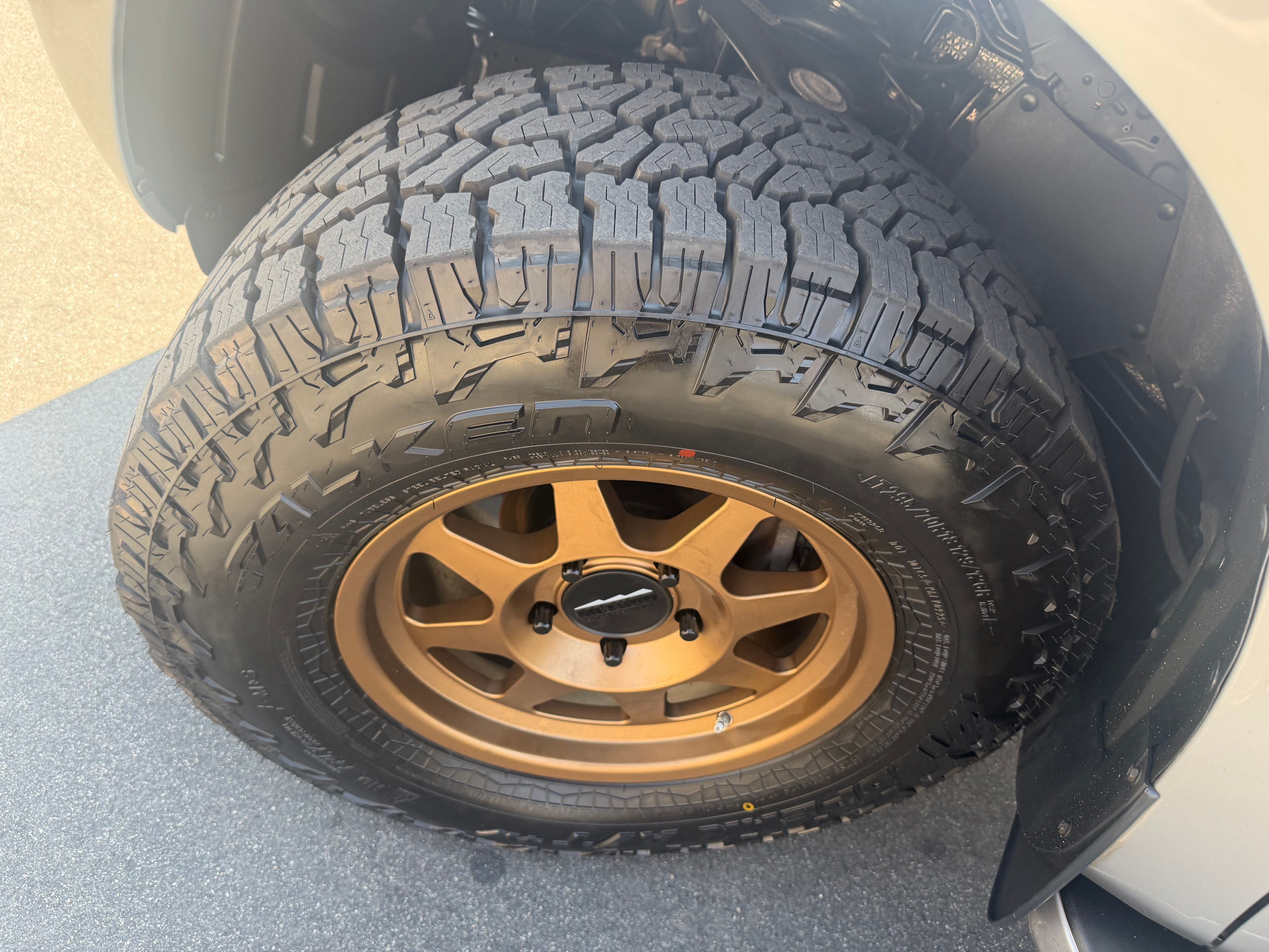 Used 2017 Toyota Sequoia Platinum AWD/4WD image 19