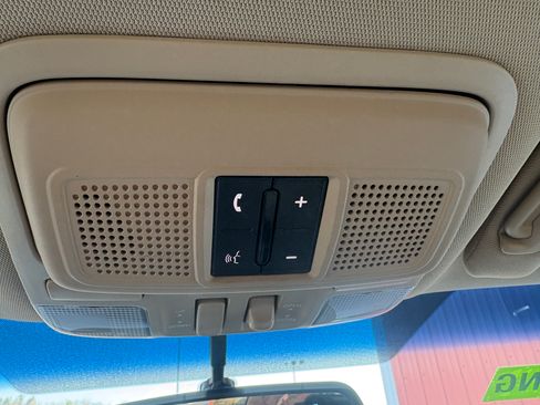 Used 2010 Subaru Tribeca Limited image 20