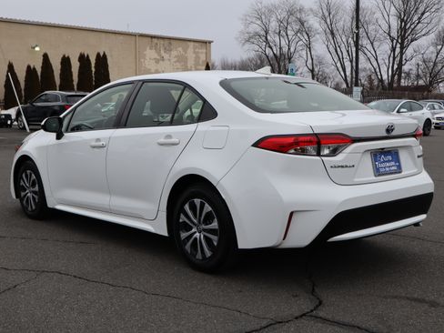 Used 2022 Toyota Corolla LE image 6