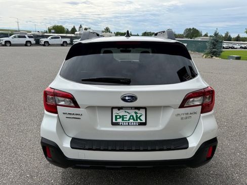 Used 2018 Subaru Outback 3.6R Limited AWD/4WD image 4