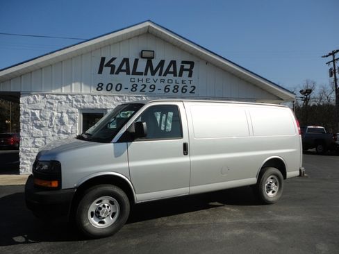 New 2026 Chevrolet Express 2500 image 8