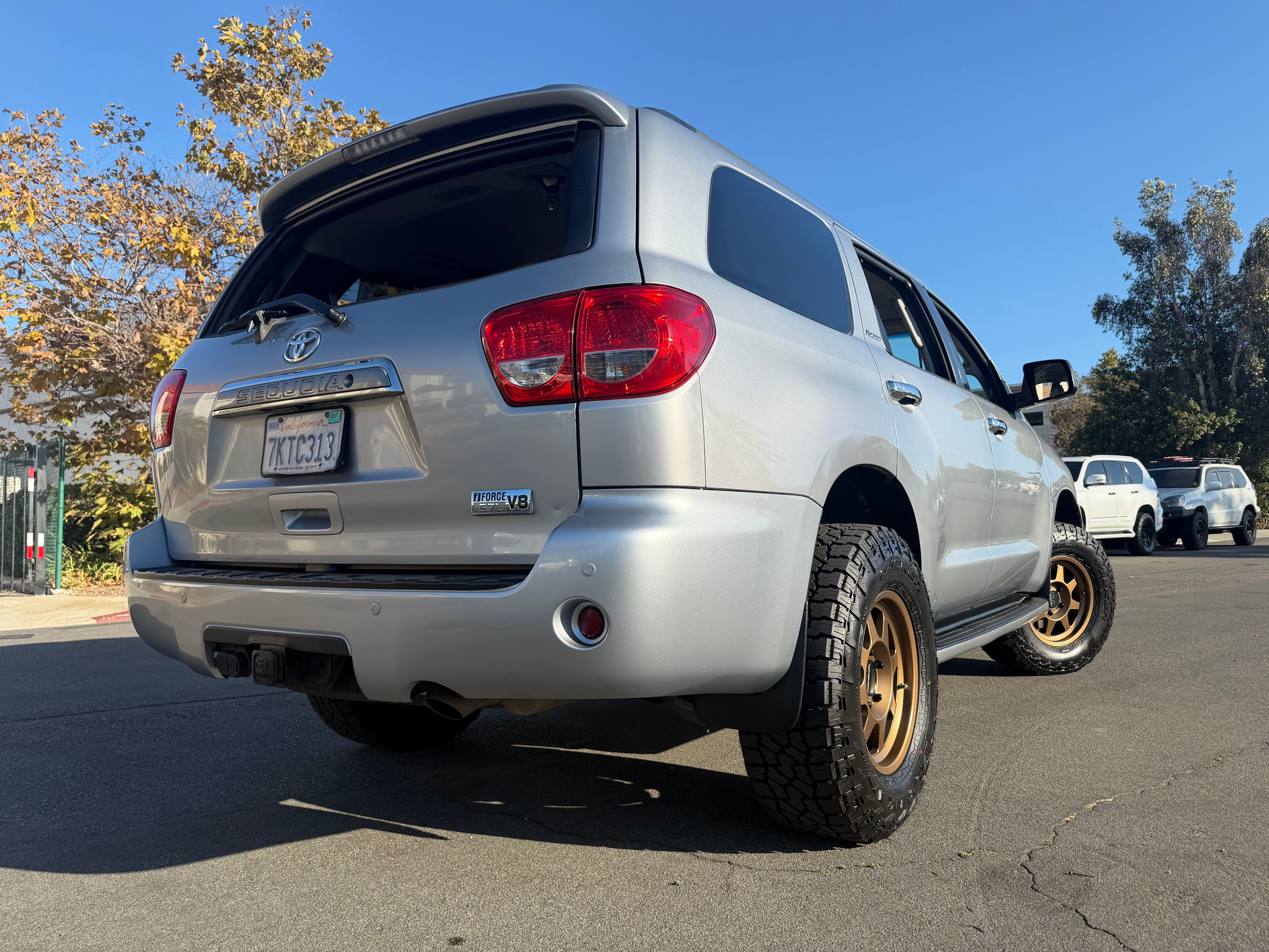 Used 2015 Toyota Sequoia Platinum AWD/4WD image 4