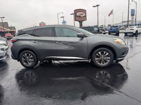 Used 2017 Nissan Murano S image 4
