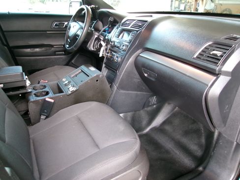 Used 2016 Ford Explorer 4WD Police Interceptor image 5