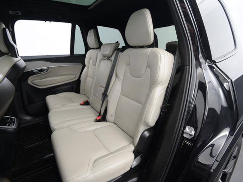 Used 2020 Volvo XC90 T6 R-Design image 51