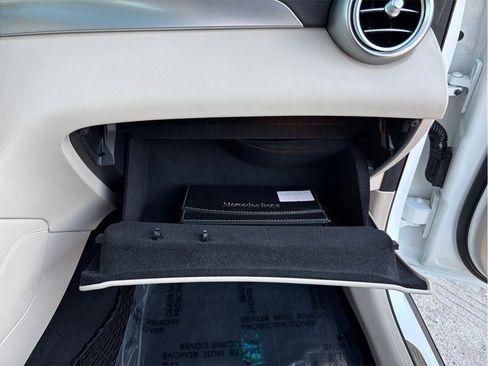 Used 2020 Mercedes-Benz GLC 300 image 46