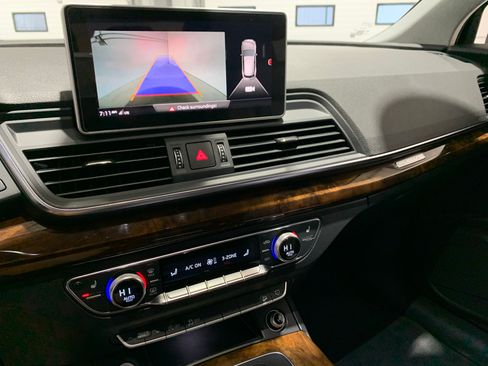Used 2018 Audi Q5 2.0T Premium image 26