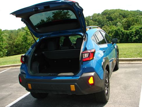 Used 2025 Subaru Crosstrek 2.5i Wilderness AWD/4WD image 8