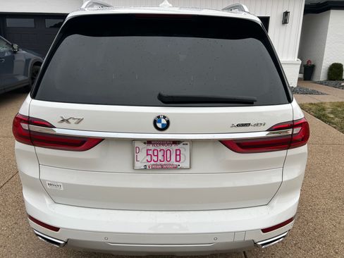 Used 2022 BMW X7 xDrive40i image 12