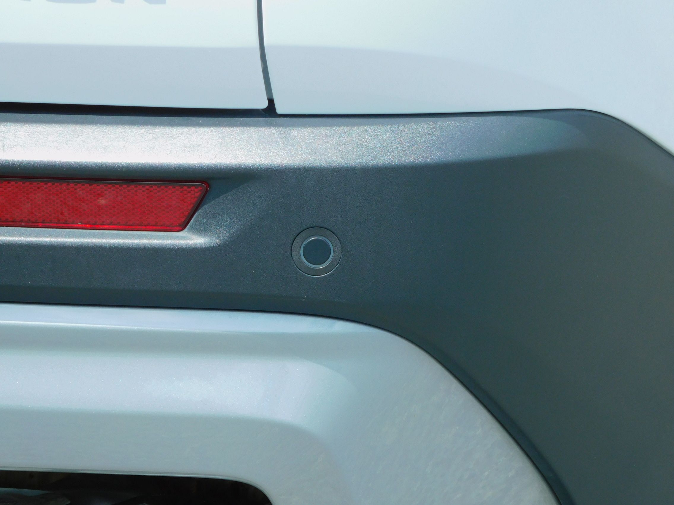 Used 2026 GMC Acadia FWD Elevation image 13
