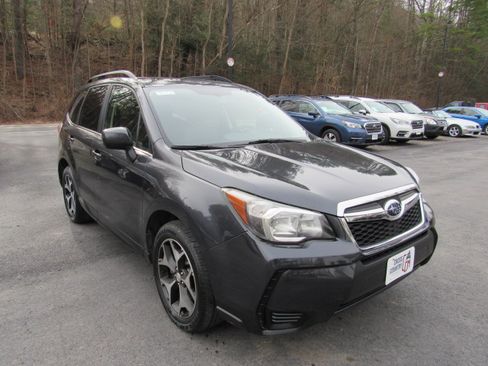Used 2014 Subaru Forester 2.0XT Premium image 12
