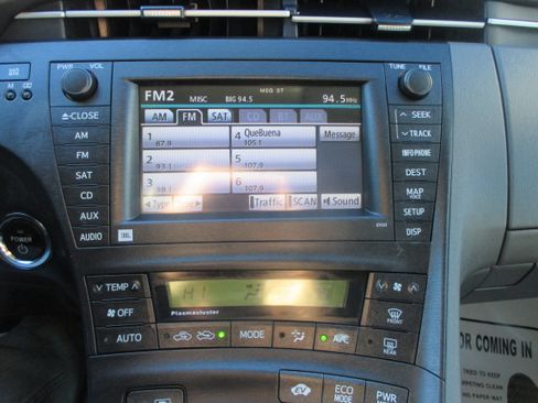 Used 2010 Toyota Prius Two image 3