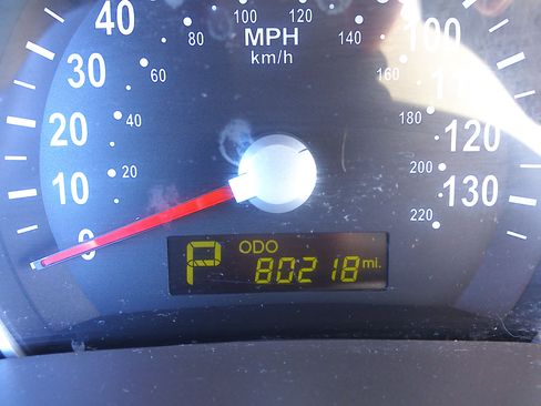 Used 2012 Kia Sedona LX image 15