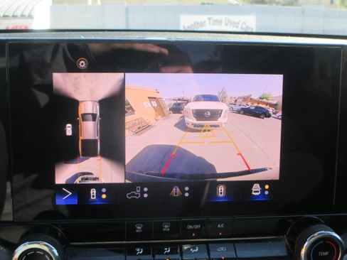 Used 2024 Chevrolet Colorado Trail Boss image 6