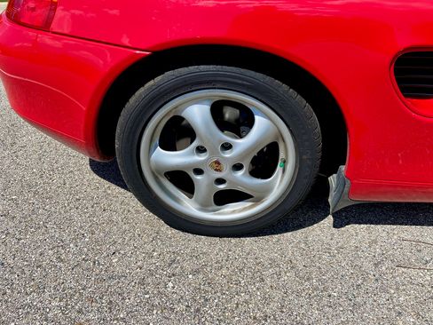 Used 2000 Porsche Boxster RWD image 19