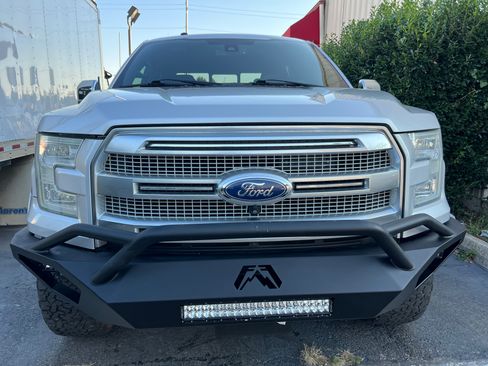 Used 2016 Ford F150 Platinum image 2
