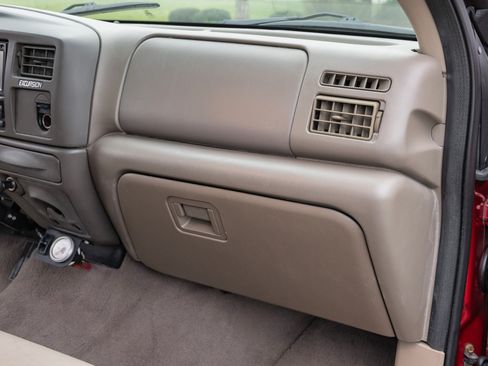 Used 2003 Ford Excursion Eddie Bauer image 46