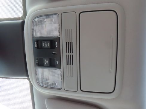 Used 2024 Honda Odyssey EX-L image 16