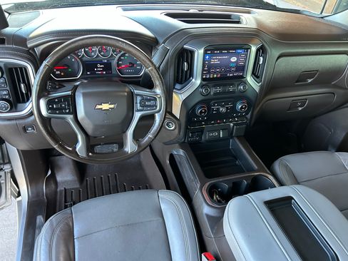 Used 2020 Chevrolet Silverado 3500 LTZ image 16