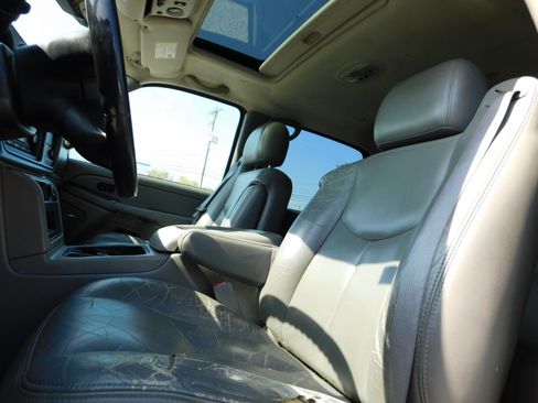 Used 2006 Chevrolet Avalanche LT image 11